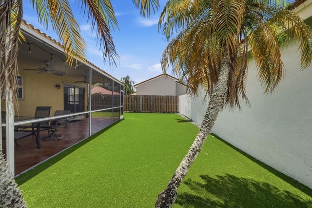 12564 NW 10TH Place, Sunrise, FL 33323