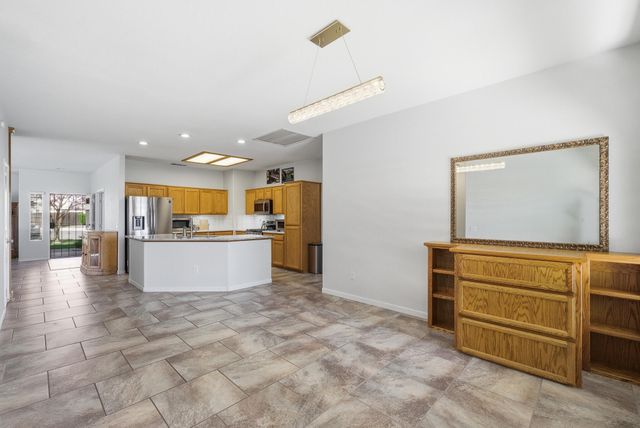 4111 W Redding Avenue, Visalia, CA 93277