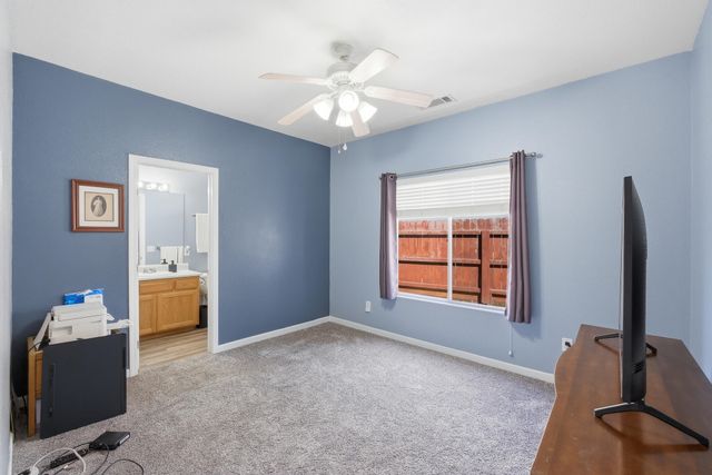 4111 W Redding Avenue, Visalia, CA 93277