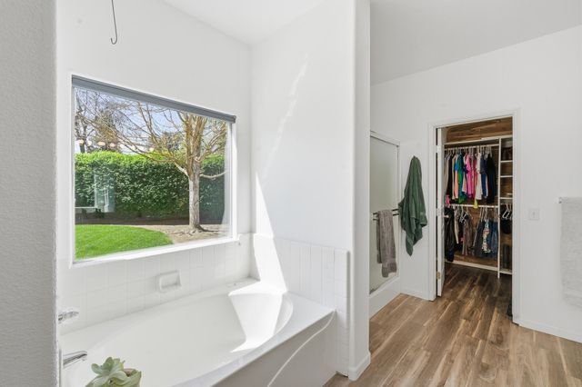 4111 W Redding Avenue, Visalia, CA 93277