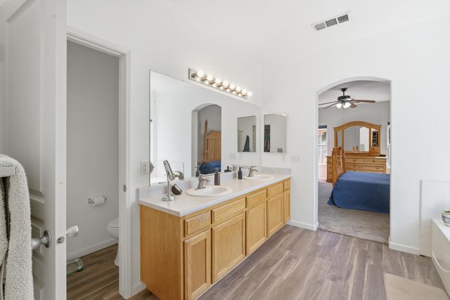 4111 W Redding Avenue, Visalia, CA 93277