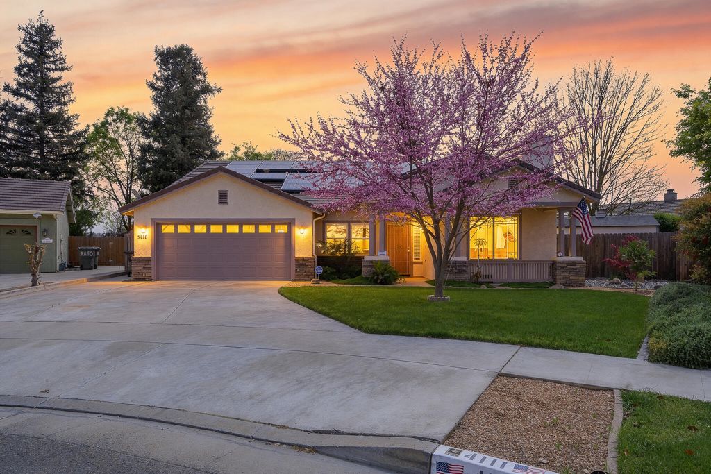 4111 W Redding Avenue, Visalia, CA 93277