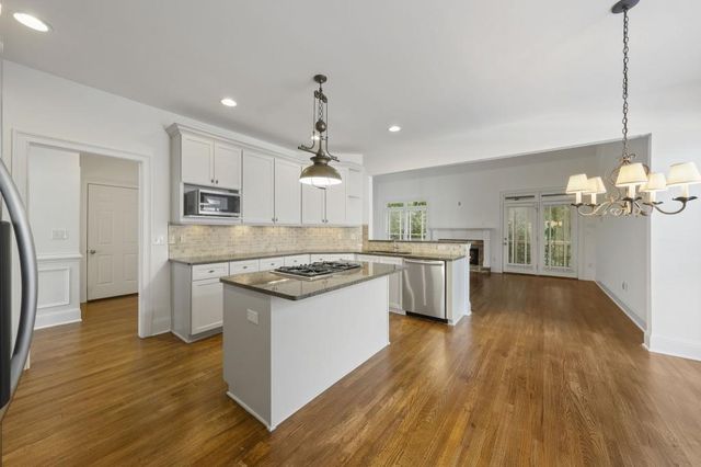 1003 Nottingham Lane NE, Brookhaven, GA 30319