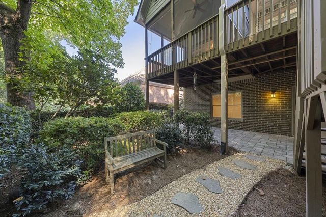 1003 Nottingham Lane NE, Brookhaven, GA 30319