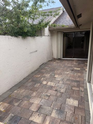 3076 S Oakland Forest Drive 503, Oakland Park, FL 33309