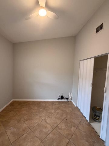 3076 S Oakland Forest Drive 503, Oakland Park, FL 33309