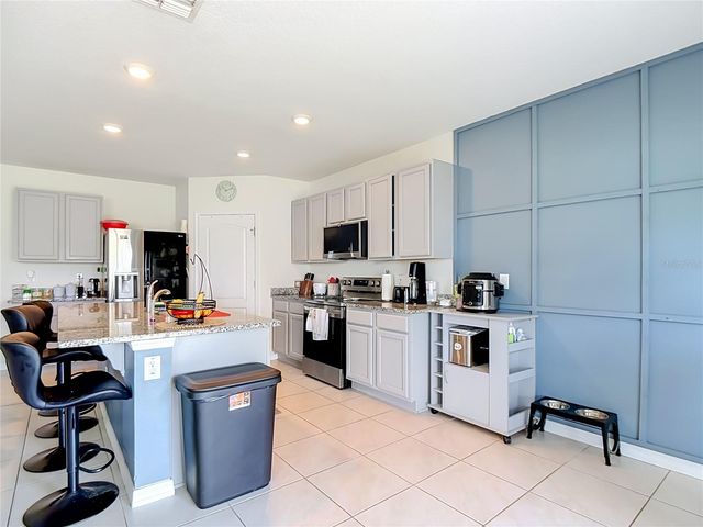 5911 SHINGLE CREEK ROAD, Lakeland, FL 33811
