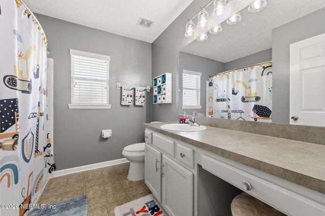 1699 JAYHAWK Lane E, Jacksonville, FL 32221