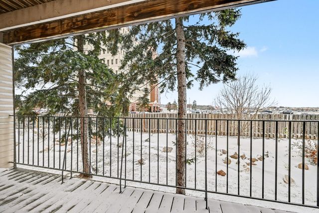 1690 Highway 36 w 224, Roseville, MN 55113