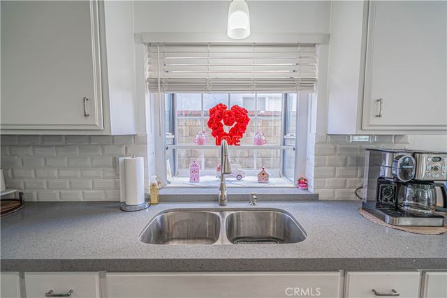 27738 Hyssop Lane, Saugus, CA 91350