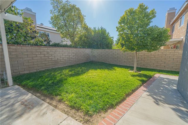 27738 Hyssop Lane, Saugus, CA 91350