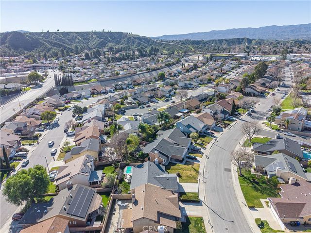 27738 Hyssop Lane, Saugus, CA 91350