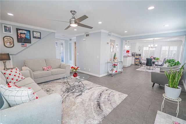 27738 Hyssop Lane, Saugus, CA 91350