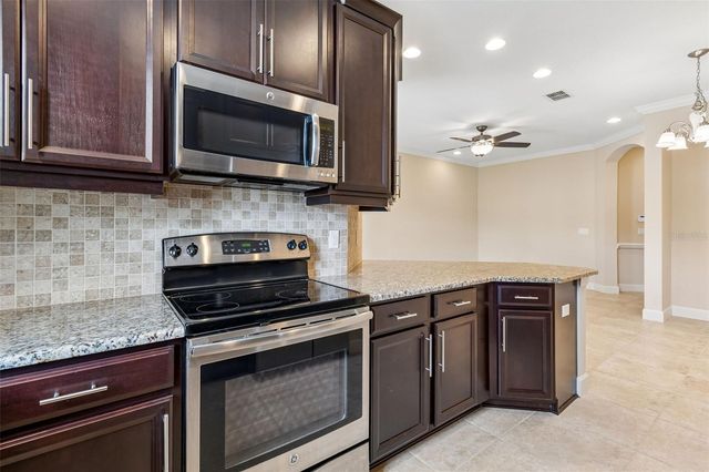 606 CABERNET WAY, Oldsmar, FL 34677