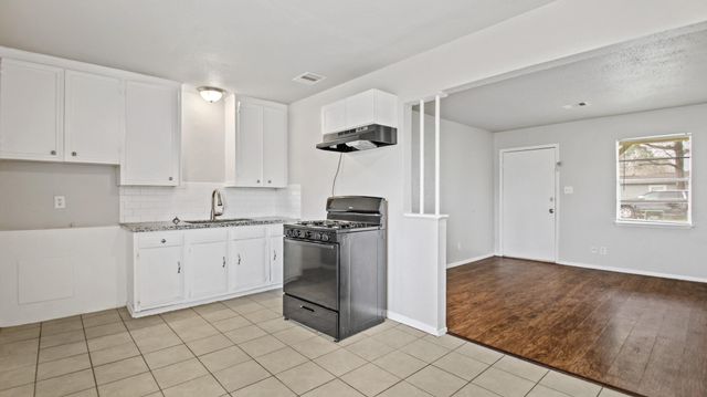 612 Marshall Road, Angleton, TX 77515