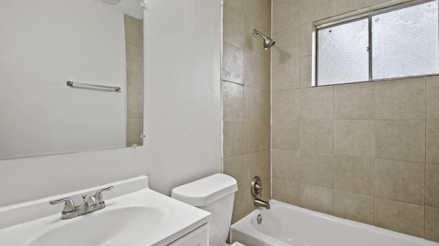 612 Marshall Road, Angleton, TX 77515