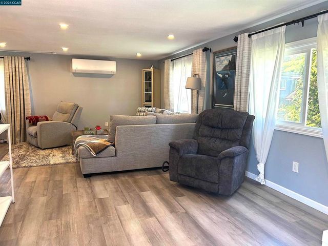 54 Kay Dr, Vallejo, CA 94590