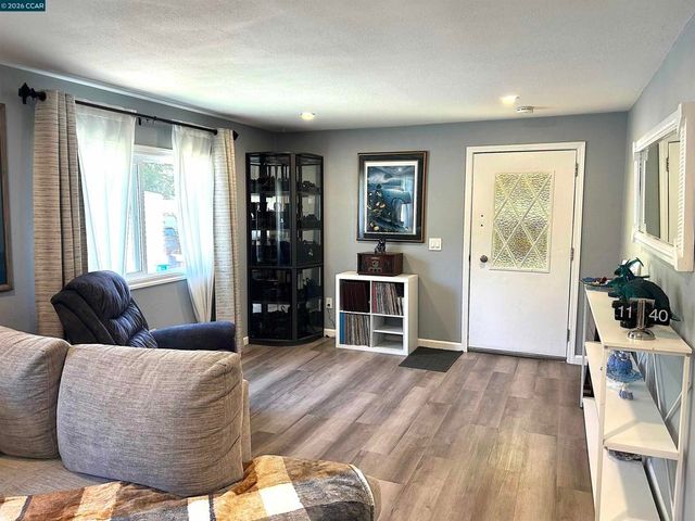 54 Kay Dr, Vallejo, CA 94590