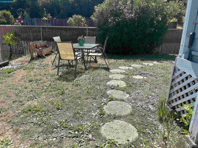 54 Kay Dr, Vallejo, CA 94590