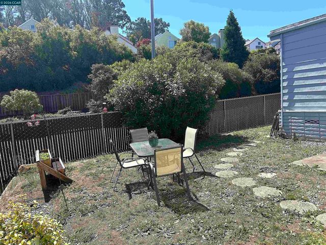 54 Kay Dr, Vallejo, CA 94590