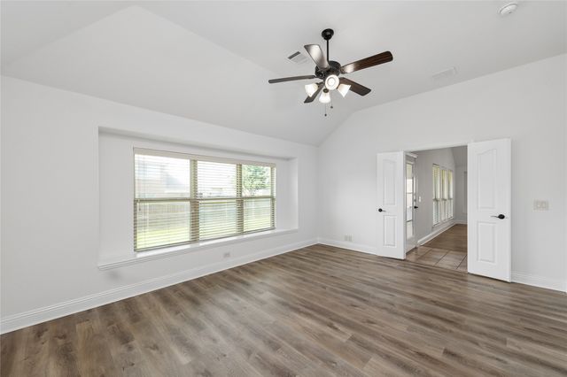8117 Canyon Drive, Aubrey, TX 76227