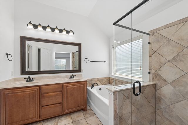 8117 Canyon Drive, Aubrey, TX 76227