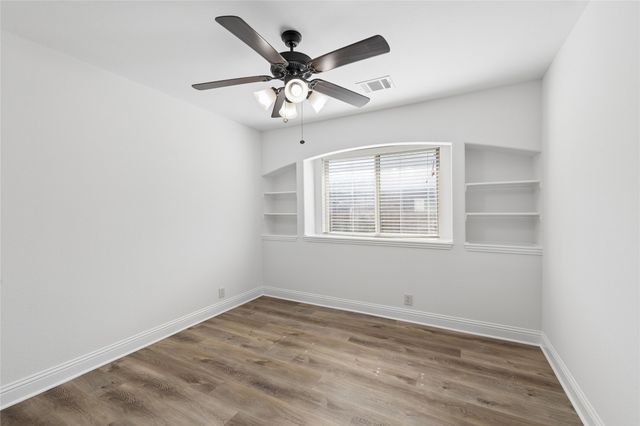 8117 Canyon Drive, Aubrey, TX 76227