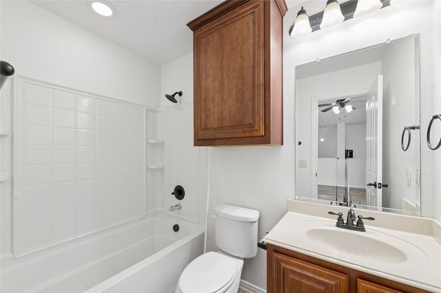 8117 Canyon Drive, Aubrey, TX 76227