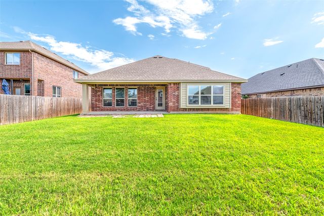 8117 Canyon Drive, Aubrey, TX 76227