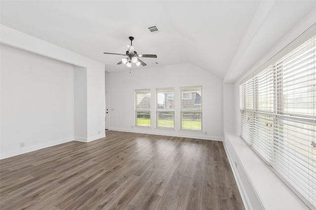 8117 Canyon Drive, Aubrey, TX 76227