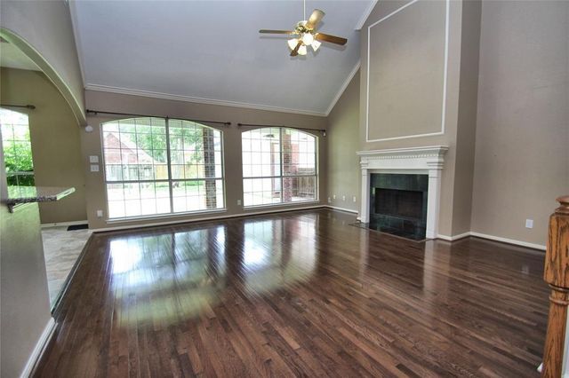7114 Emerald Glen Drive, Sugar Land, TX 77479