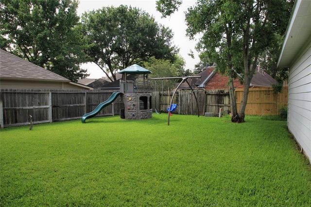 7114 Emerald Glen Drive, Sugar Land, TX 77479
