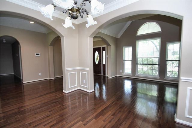 7114 Emerald Glen Drive, Sugar Land, TX 77479