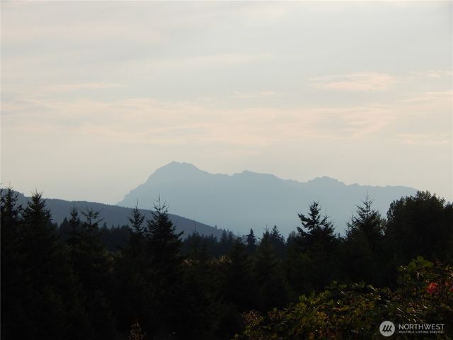 862 S Still Road, Sequim, WA 98382