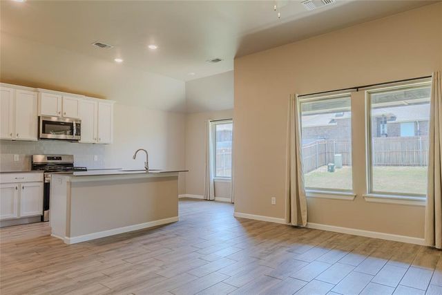8312 NW 163rd Terrace, Edmond, OK 73013