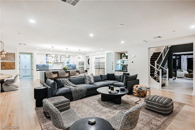 6055 Gabrielle Carol Court, Las Vegas, NV 89149