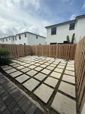 28532 SW 133rd Path, Homestead, FL 33033