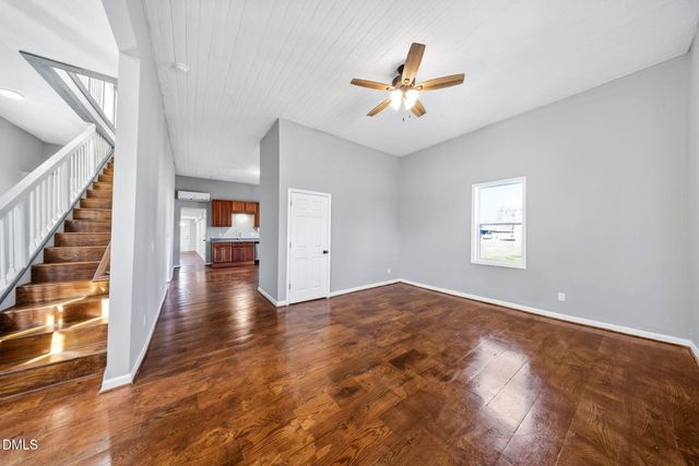 309 N Wilson Avenue, Dunn, NC 28334