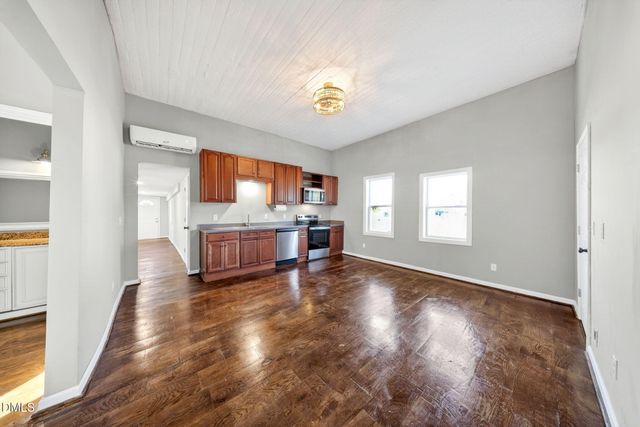 309 N Wilson Avenue, Dunn, NC 28334