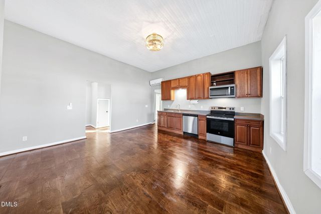 309 N Wilson Avenue, Dunn, NC 28334