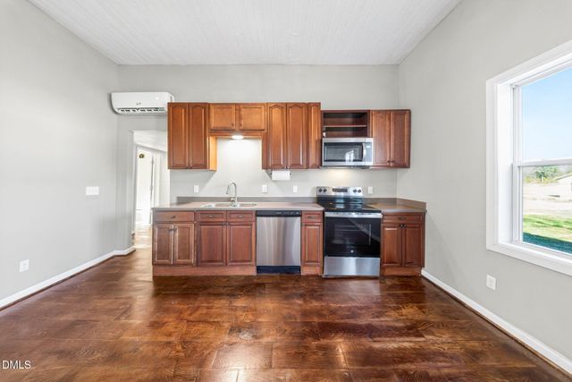 309 N Wilson Avenue, Dunn, NC 28334