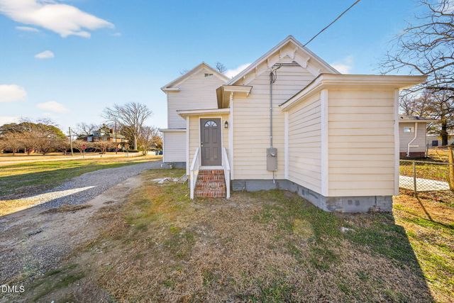 309 N Wilson Avenue, Dunn, NC 28334