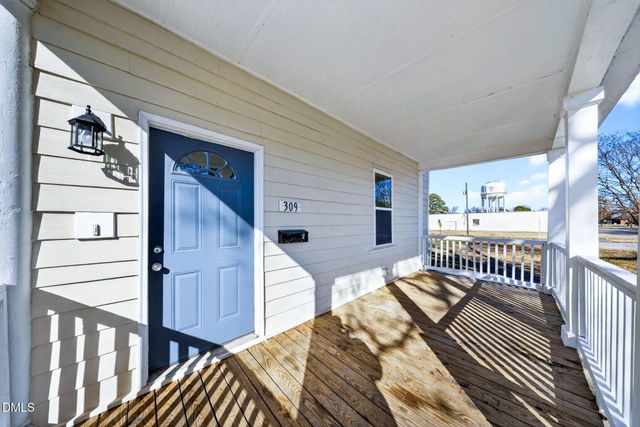 309 N Wilson Avenue, Dunn, NC 28334