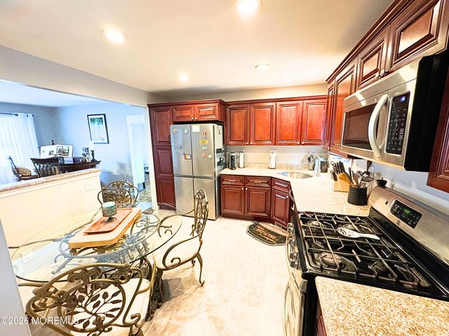 524 Pennsylvania Avenue, Brick, NJ 08724