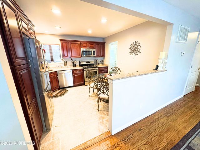 524 Pennsylvania Avenue, Brick, NJ 08724