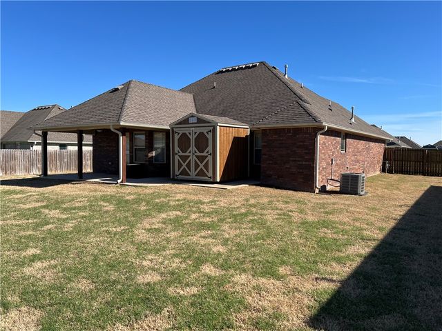 1708 Higgins Street, Pea Ridge, AR 72751