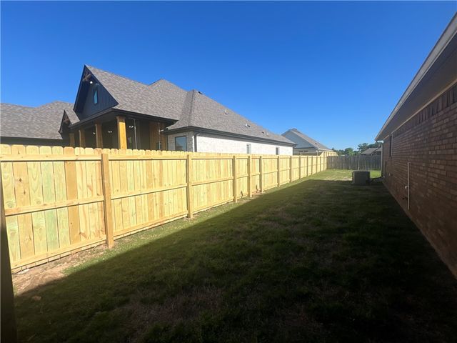1708 Higgins Street, Pea Ridge, AR 72751