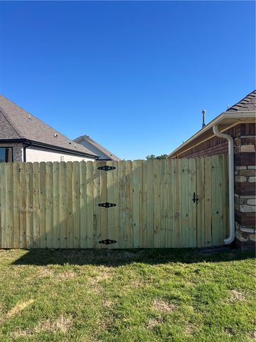 1708 Higgins Street, Pea Ridge, AR 72751