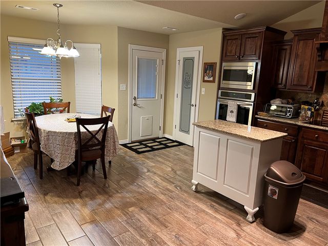 1708 Higgins Street, Pea Ridge, AR 72751