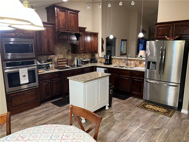 1708 Higgins Street, Pea Ridge, AR 72751